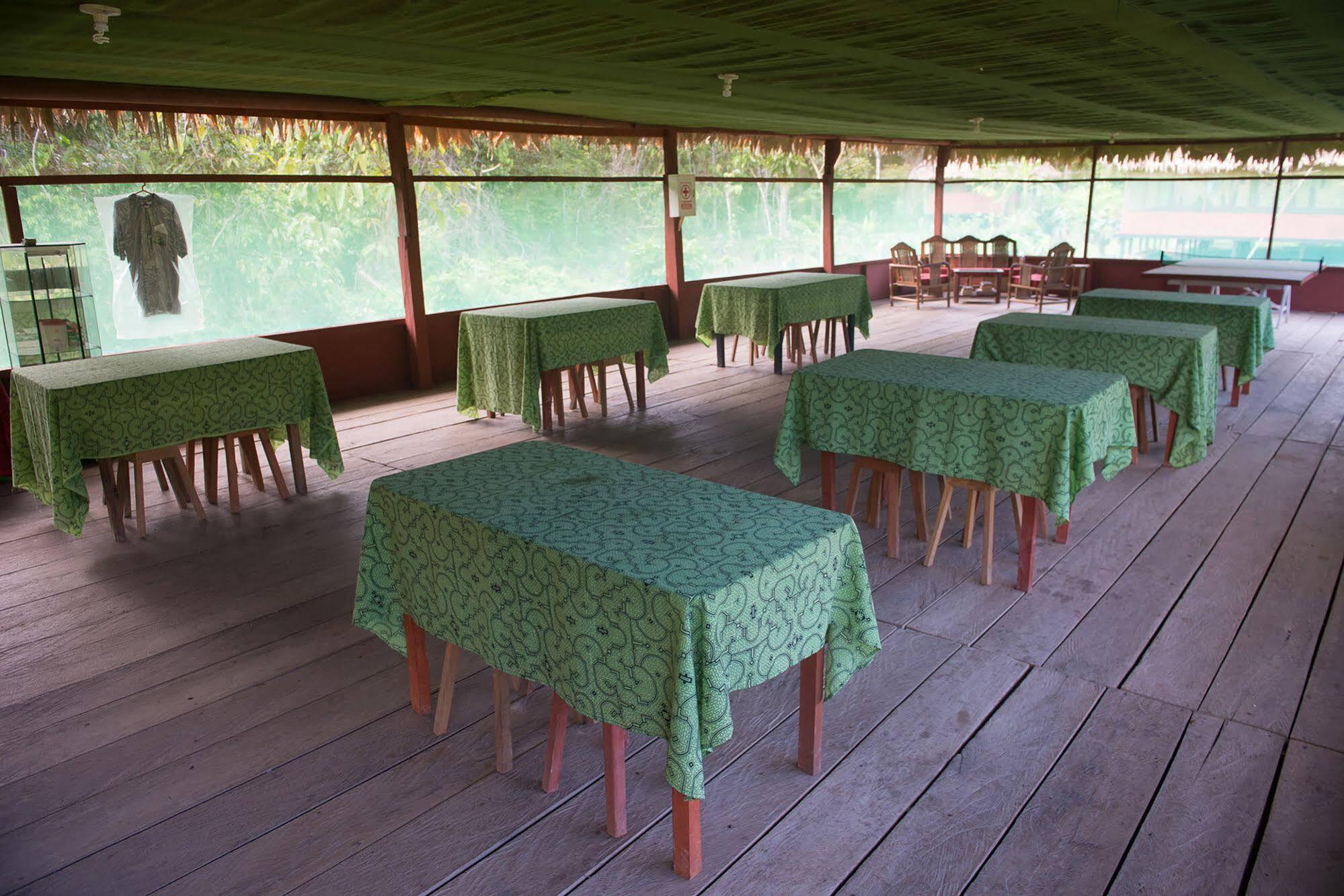 Maniti Expeditions Eco Lodge อีกีโตส ภายนอก รูปภาพ