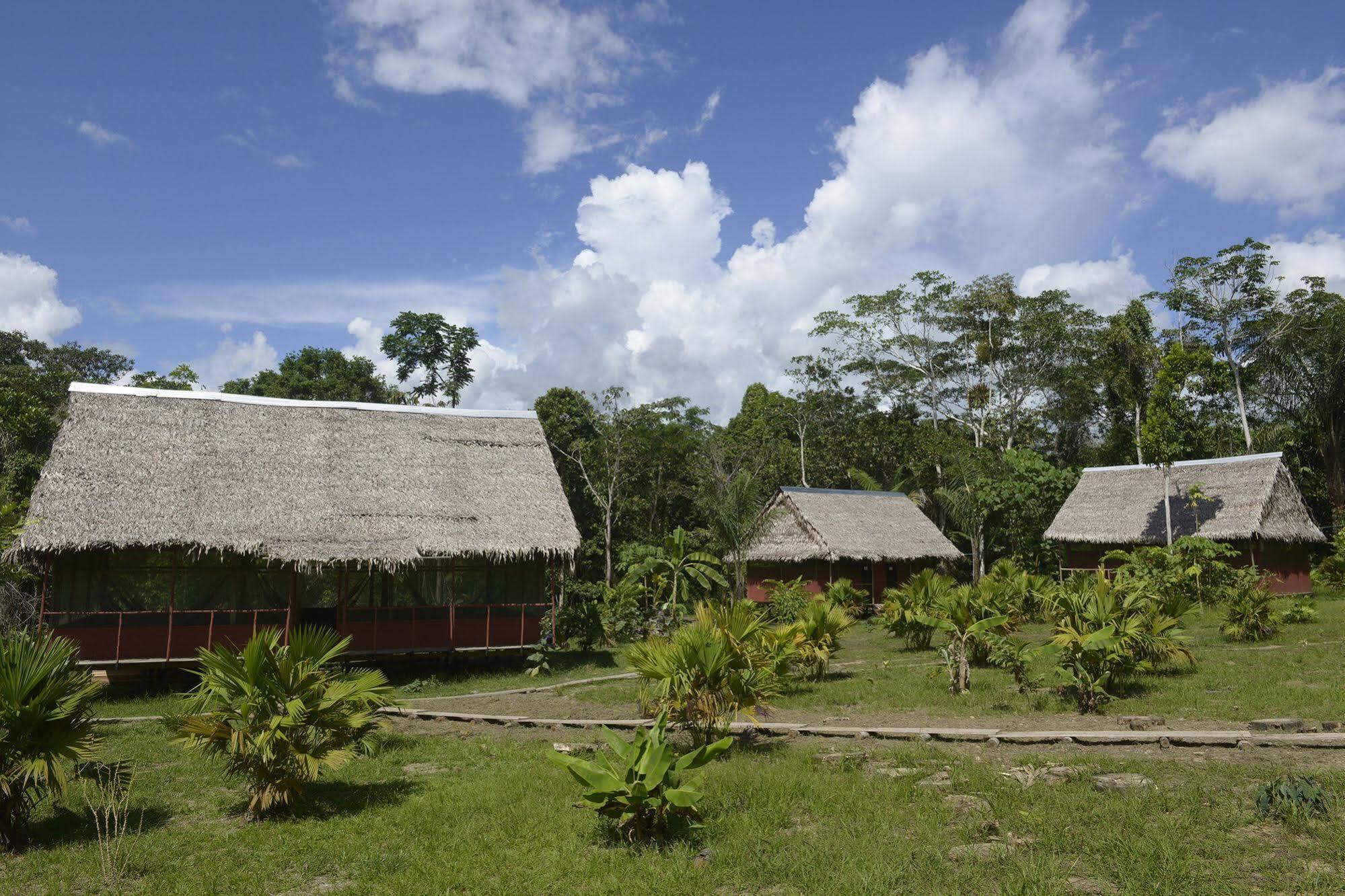 Maniti Expeditions Eco Lodge อีกีโตส ภายนอก รูปภาพ