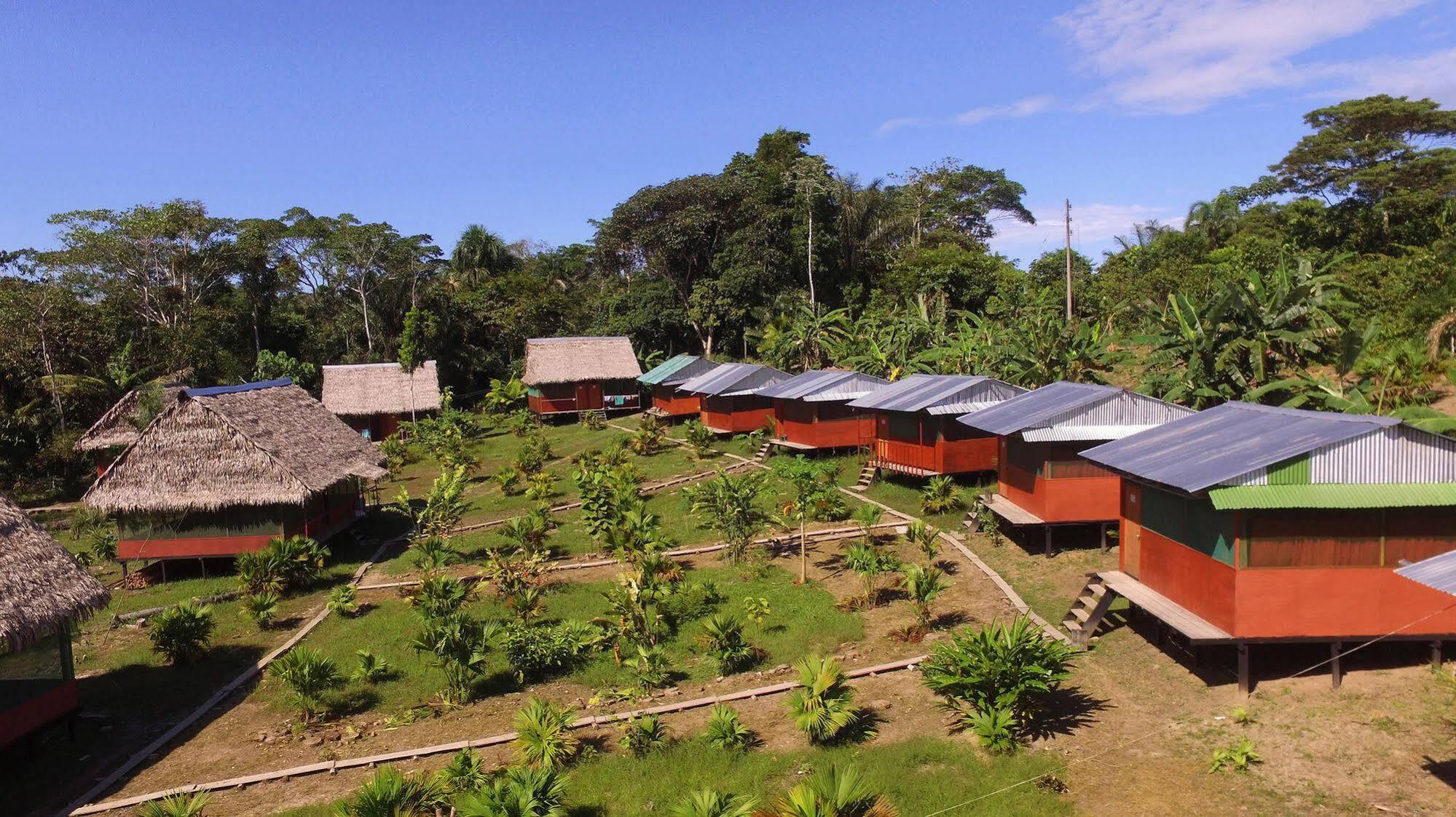 Maniti Expeditions Eco Lodge อีกีโตส ภายนอก รูปภาพ